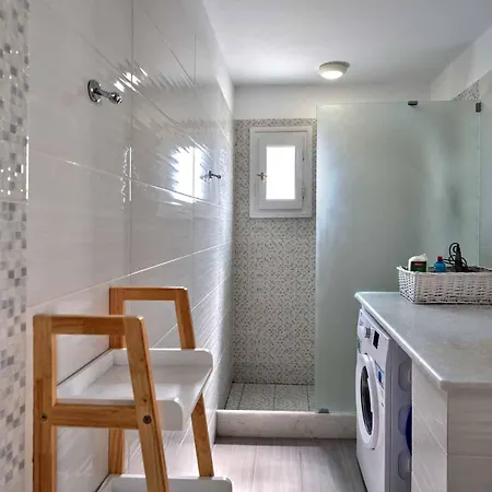 Hotel Antiparos ホテル *