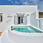 Ξενοδοχείο Αντίπαρος