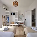 Ξενοδοχείο Αντίπαρος Ξενοδοχείο Αντίπαρος