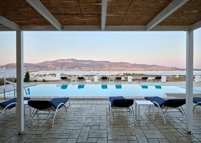 Ξενοδοχείο Αντίπαρος