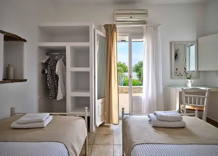 Ξενοδοχείο Αντίπαρος